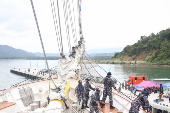 Forkopimda Lampung Takjub Melihat KRI Bima Suci - JPNN.COM