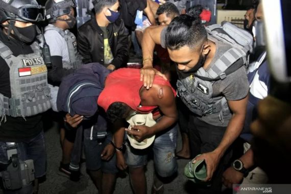 Polisi Garap Pelaku Penganiayaan hingga Korban Meninggal di Kupang - JPNN.COM