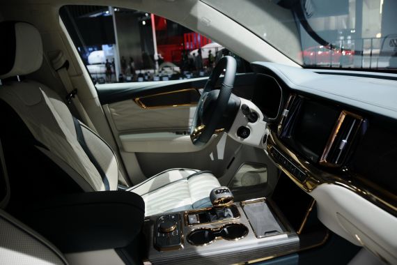 Interior Mobil Tiongkok Ini tak Kalah Keren, nih Penampakannya - JPNN.COM