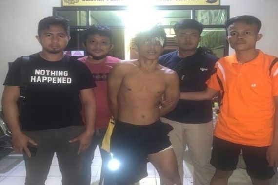 Tahanan Polsek Karang Jaya yang Kabur Akhirnya Ditangkap, Langsung Ditembak Dua Kali di Kaki - JPNN.COM