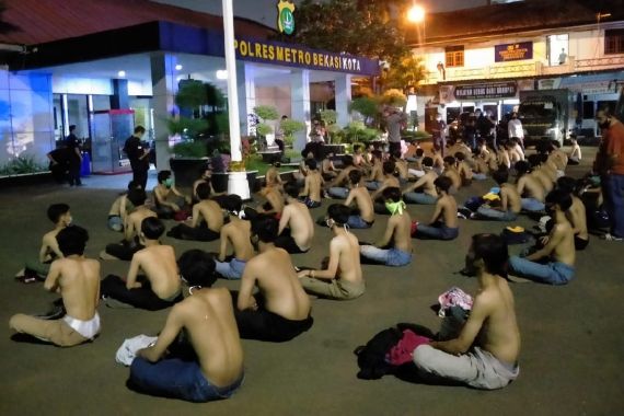Polisi Mengamankan 105 Pelajar yang Ikut Unjuk Rasa, Orang Tua Akan Dipanggil - JPNN.COM
