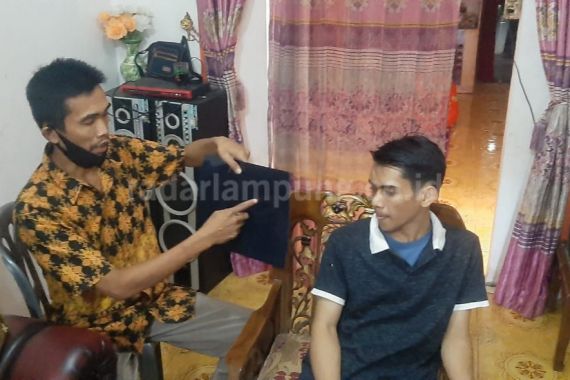 Jadi Korban Salah Sasaran, Asep Digebuki Sejumlah Oknum Polisi: Astagfirullah, Ya Allah - JPNN.COM