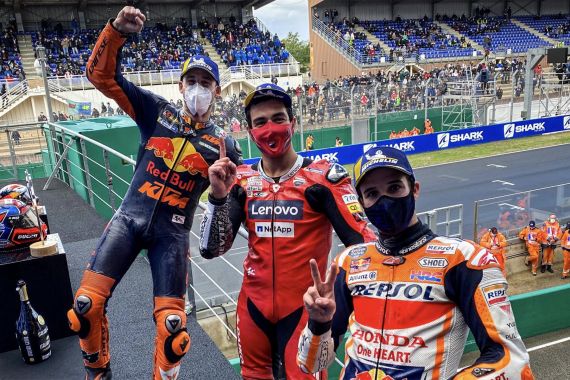 6 Pembalap jadi Korban Balapan Basah MotoGP Prancis, Lihat Hasil Lengkapnya di Sini - JPNN.COM