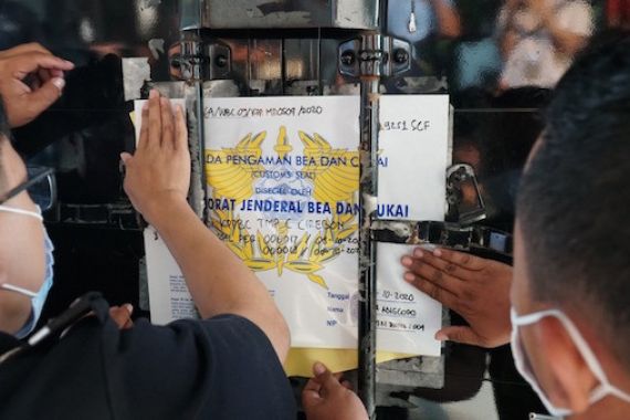 Bea Cukai Cirebon Pantau Uji Coba Ekspor Transportasi Multimoda - JPNN.COM