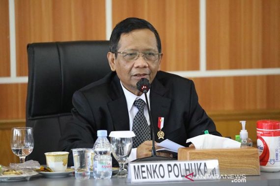 Mahasiswa Kembali Turun ke Jalan, Mahfud MD Bicara soal Penyusup dan Martir - JPNN.COM