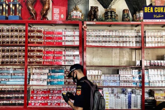Kunjungi Bea Cukai Sumbawa, Pemkab Dompu Bahas Potensi Penerimaan dari Rokok - JPNN.COM