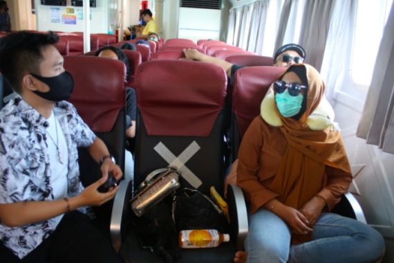 Wisata Karimunjawa Dibuka Kembali, Bupati Antar 220 Wisatawan Pertama - JPNN.COM