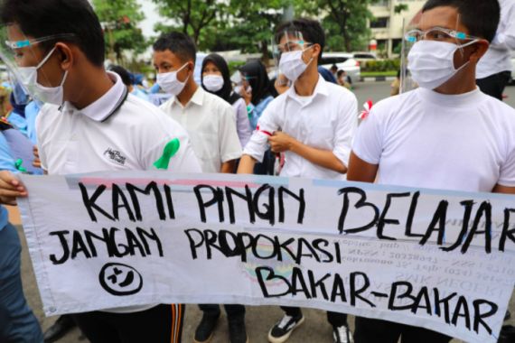 Pelajar: Kami Enggak Mau Nama SMK Jelek karena Terprovokasi Demo - JPNN.COM