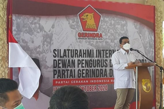 Kata-Kata Manis Riza Patria Usai Resmi Gantikan M Taufik di Gerindra DKI - JPNN.COM