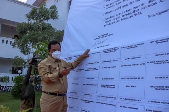 Kemendagri Blokir Data ASN, Sekdaprov Kepri Pastikan Sudah Laksanakan Rekomendasi KASN - JPNN.COM