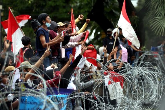 BEM Seluruh Indonesia Demo Hari Ini, Sebegini Jumlah Massanya - JPNN.COM