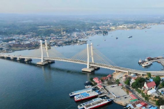 PT PP Rambungkan Pembangunan Jembatan Teluk Kendari, Kini Hanya 5 Menit Menuju Poasia - JPNN.COM