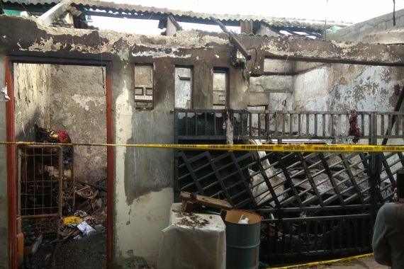 Kebakaran di Tangerang, Satu Keluarga Meninggal Dunia - JPNN.COM