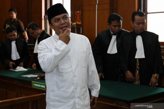 Kubu Gus Nur Sebut Jaksa Sengaja Bikin Kekeliruan di Sidang Pembacaan Dakwaan - JPNN.COM