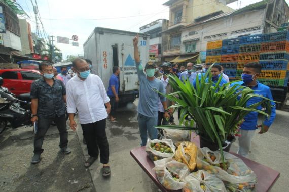 Pedagang: Pak Akhyar, Kenapa Iuran BPJS Naik Terus? - JPNN.COM