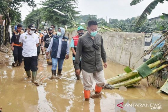 Banjir Terjang Kabupaten Bogor, 19 Masjid dan Musala Terendam - JPNN.COM
