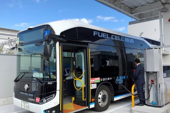 Bus Bertenaga Hidrogen Mulai Beroperasi di Tiongkok, Ramah Lingkungan - JPNN.COM