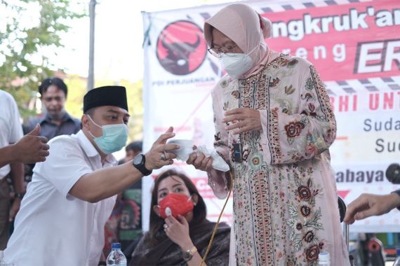 Blusukan Bareng Eri Cahyadi, Bu Risma: Ini Sosok di Belakang Pesatnya Pembangunan Surabaya - JPNN.COM