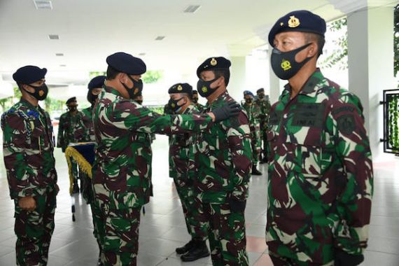 Laksamana Yudo Pimpin Serah Terima 6 Jabatan Strategis TNI AL - JPNN.COM