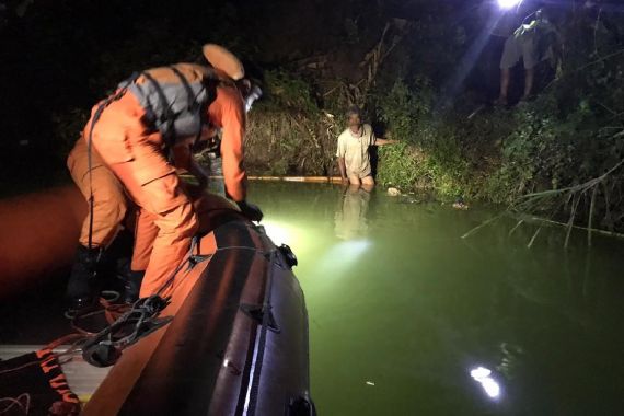 Warga Melihat Detik-detik Ahmad Riza Tenggelam di Danau, Seketika Hilang - JPNN.COM