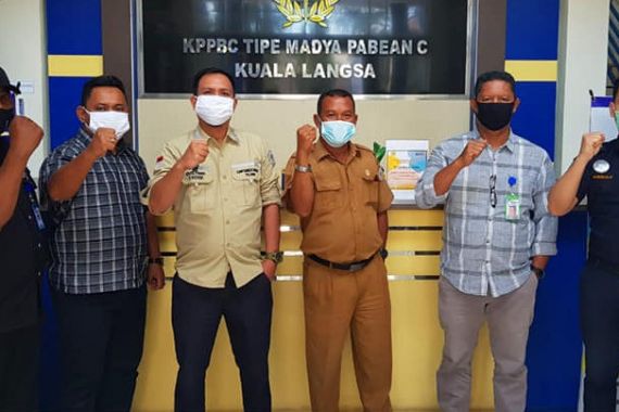 Bea Cukai Magelang dan Kuala Langsa Gencarkan Sosialisasi Gempur Rokok Ilegal - JPNN.COM
