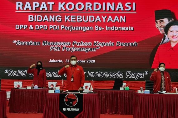 Hasto dan Risma Sampaikan Komitmen PDIP untuk Sukseskan Gerakan Menanam - JPNN.COM