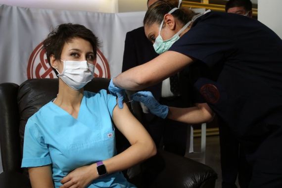 Turki Berencana Suntik Jutaan Warganya dengan Vaksin Buatan Tiongkok - JPNN.COM