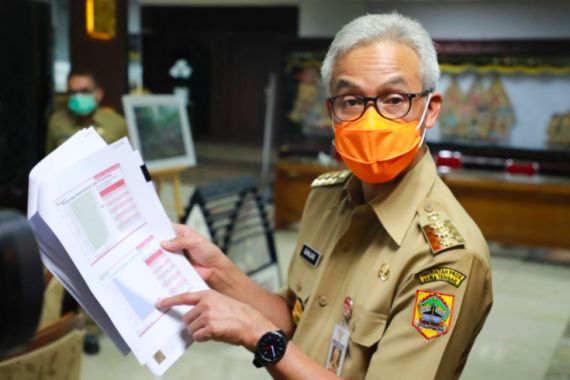 6 Pegawai Kelurahan Positif Covid-19, Pak Ganjar Minta ASN Taat Protokol Kesehatan - JPNN.COM