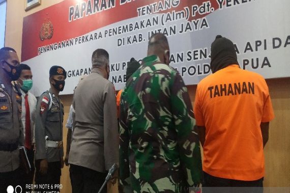 Oknum Brimob Kelapa Dua 7 Kali Jual Senjata ke Papua, Siapa Saja Terlibat? Mengejutkan - JPNN.COM