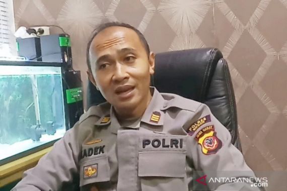 Istri Reaktif COVID-19, Suami Malah Berbuat Nekat di Kamar Mandi - JPNN.COM