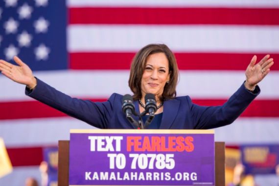 244 Tahun Berdiri, Kini Amerika Punya Wapres Perempuan, Kamala Harris - JPNN.COM