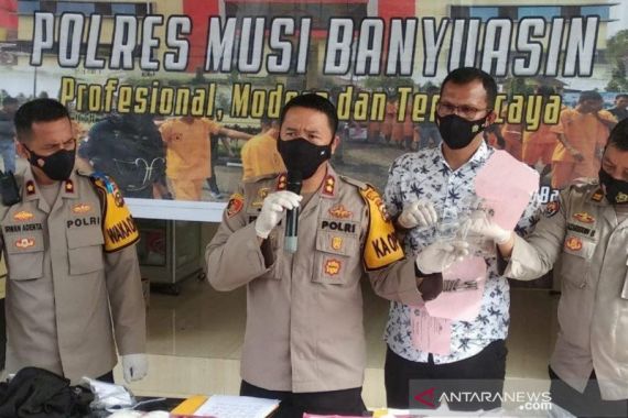 Dor Dor Dor, Anak Perempuan Tertembak, Andi pun Dilumpuhkan - JPNN.COM