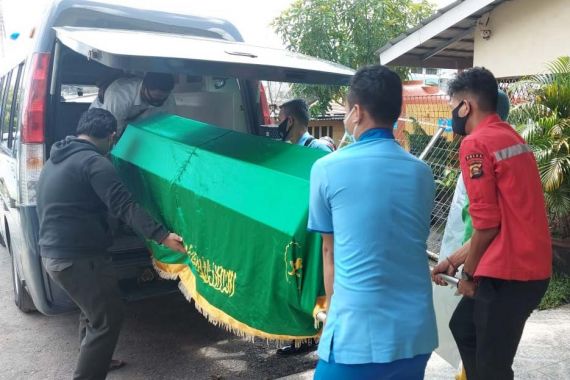 Jenazah Janda Penghuni Rusun Dimakamkan di Pedamaran, Keluarga Minta Pelaku Dihukum Berat - JPNN.COM