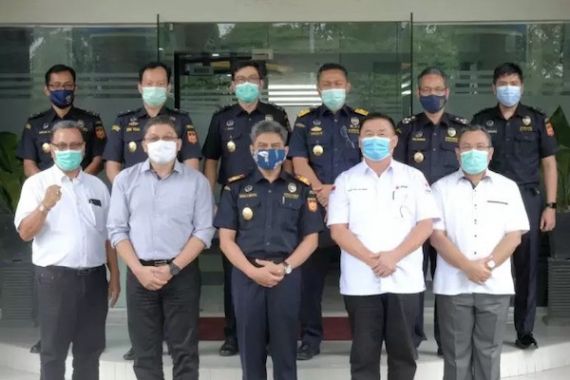 Terima Kunjungan Anggota Dewan, Bea Cukai Batam Paparkan Kinerja Penerimaan dan Pengawasan - JPNN.COM