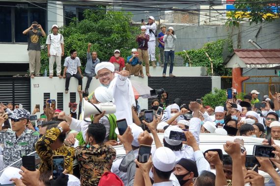 Benarkah Lurah Petamburan Kena COVID-19 di Acara Habib Rizieq? Pak Camat Bilang Begini - JPNN.COM