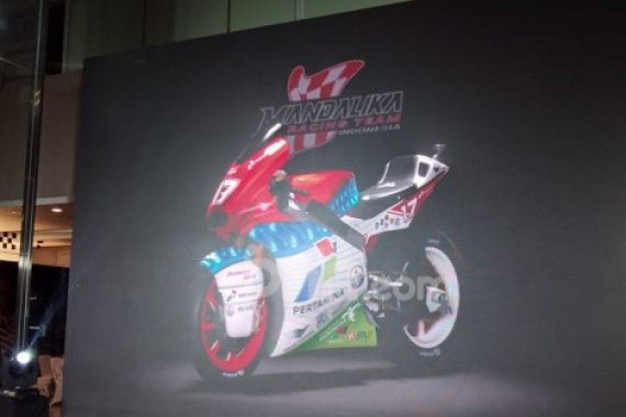 Mandalika Racing Team Indonesia Pamer Motor Balap Moto2, Begini Penampakannya - JPNN.COM