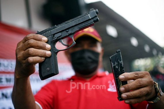 Sopir Penodong Pistol Siap-siap, Anda Segera Diproses di Kemenhan dan TNI  - JPNN.COM