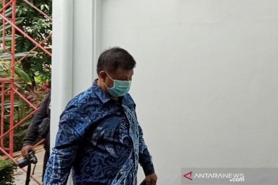KPK Geledah Rumah Bupati Bandung Barat terkait Dugaan Korupsi Bansos Covid-19 - JPNN.COM