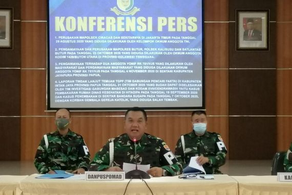 8 Oknum Anggota TNI AD Jadi Tersangka Pembakaran Rumdinkes Intan Jaya - JPNN.COM