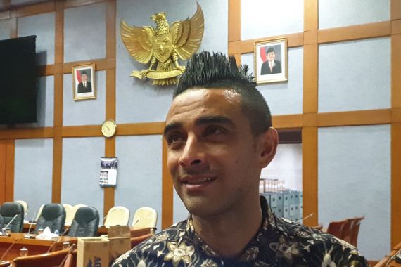 Bek Persija Otavio Dutra Ikuti Kursus Kepelatihan Lisensi C PSSI - JPNN.COM