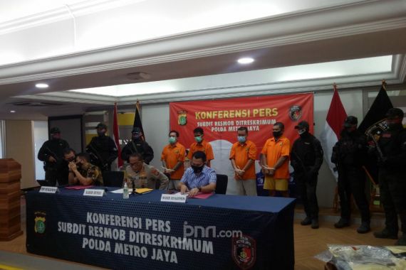 Motif Penusukan Pendukung Cawalkot di Palmerah Akhirnya Terungkap, Begini Pengakuan Tersangka - JPNN.COM