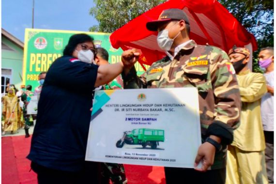 Riau Tak Dihantui Ribuan Titik Asap lagi, Menteri Siti: Alhamdulillah, Terima Kasih Kerja Kerasnya - JPNN.COM