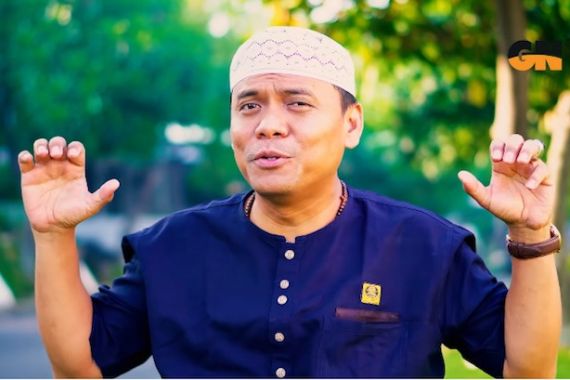 Dua Kali Ditinggal Kuasa Hukum, Gus Nur Kembali Memohon kepada Hakim - JPNN.COM