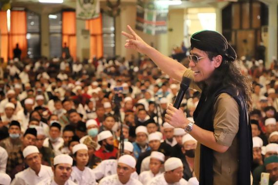 Gus Miftah: Yakinlah, Pak Machfud Arifin di Surabaya Membawa Cinta - JPNN.COM