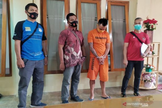 Sok Jago, Menantang Polisi Duel, Tim Prabu Datang Langsung Kicep, Lihat Tampangnya - JPNN.COM