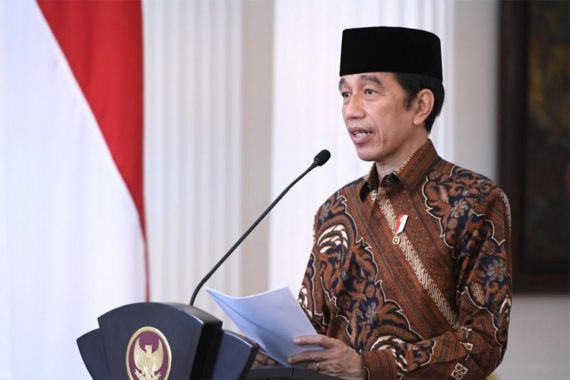 Presiden Jokowi Bilang, Cucu Pertama Ikut Jejak Neneknya - JPNN.COM