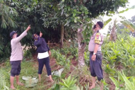 Muslihat Kaget Ada Orang Gantung Diri di Pinggir Jalan - JPNN.COM