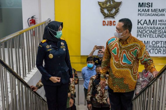 Upaya Bea Cukai Soekarno-Hatta Mengedukasi UMKM Diapresiasi Ketua MPR RI - JPNN.COM