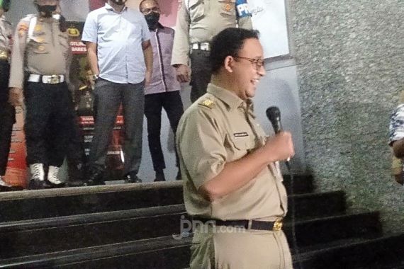 Polisi Layangkan 14 Surat Panggilan Terkait Hajatan Rizieq Shihab, Salah satunya Anies Baswedan - JPNN.COM