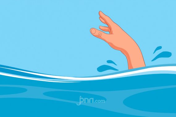 Detik-Detik 3 Remaja di Lampung Selatan Tenggelam Saat Berenang di Pantai - JPNN.COM